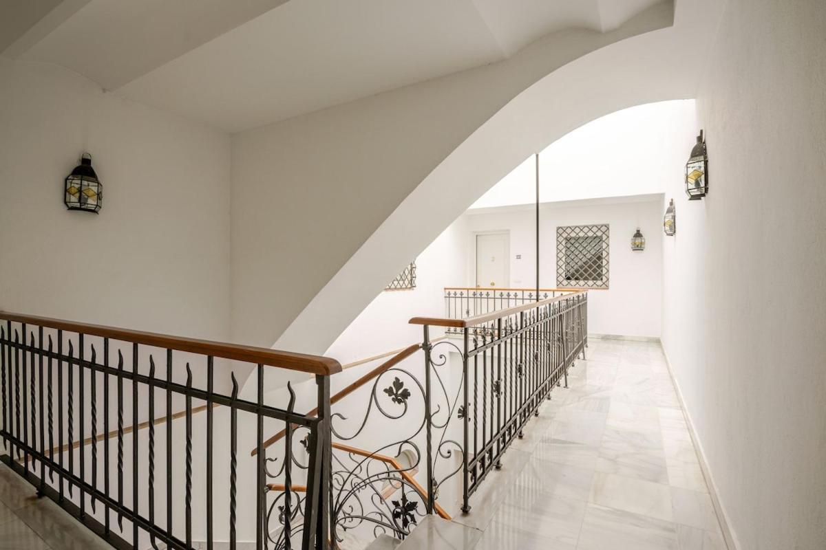Typ Sevilla ภายนอก รูปภาพ